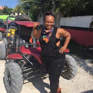 Meet your Posher, Jasmine